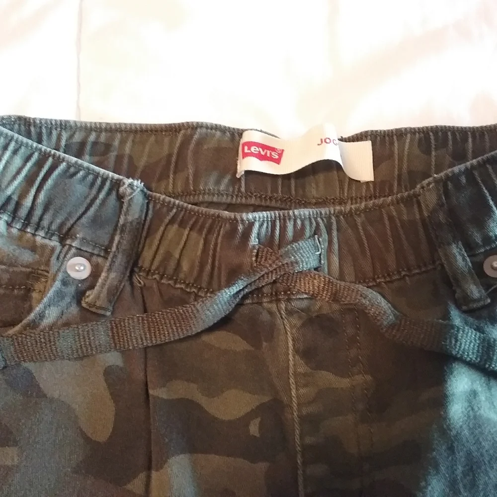Levi's - Picture 7 of 7